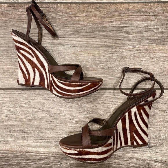 ALDO Y2K Zebra Wedges - Picture 2 of 4